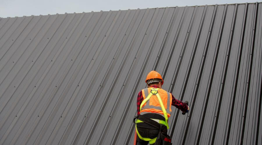 Professional gutter cleaning in Gorham, KS
